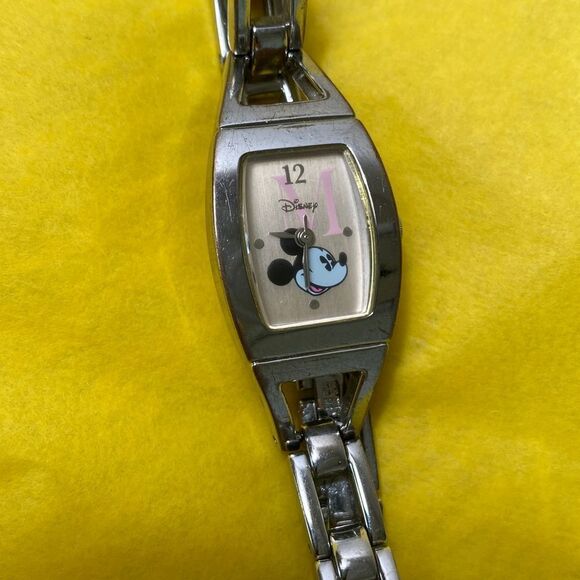 Disney Mickey  Mouse Watch - Picture 7 of 9
